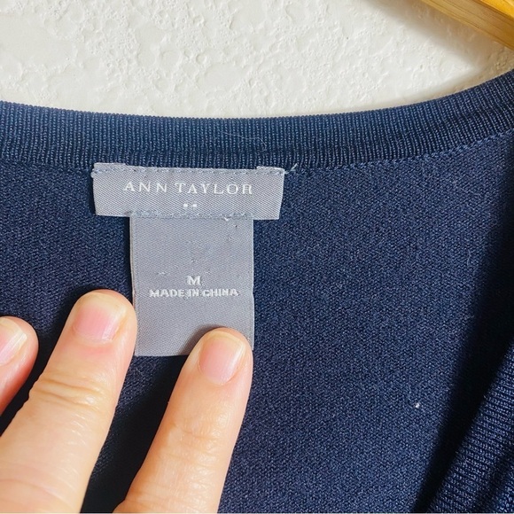 Ann Taylor Bottom Down Blue Cardigan Size: Medium - Picture 3 of 6